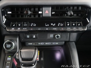 Toyota Land Cruiser 2.8D-4D,CZ,1Maj,Invincibl 2024