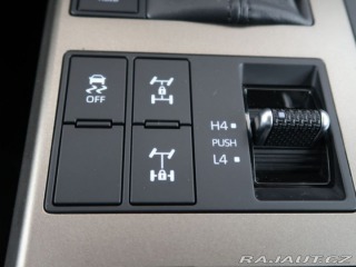 Toyota Land Cruiser 2.8D-4D,CZ,1Maj,Invincibl 2024