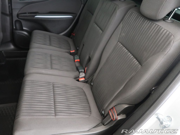 Opel Zafira 1.6Turbo,AT,CZ,Tourer 1800