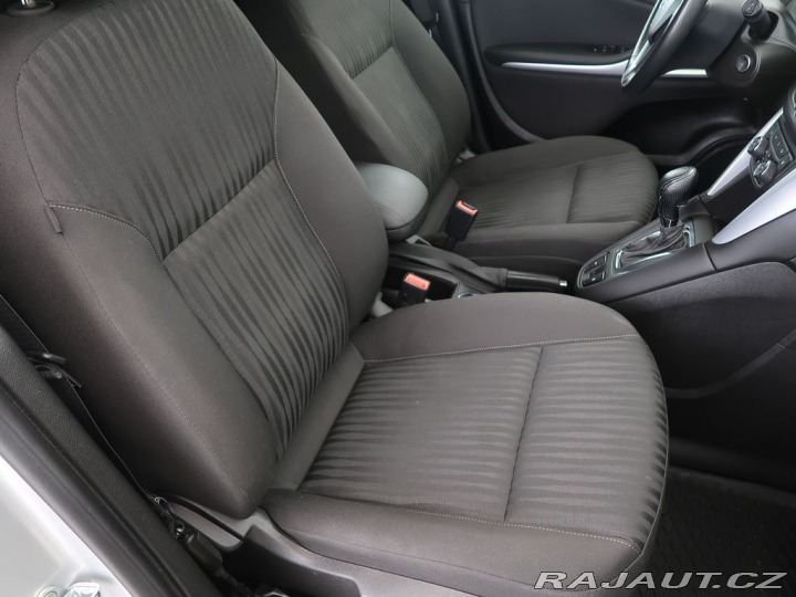 Opel Zafira 1.6Turbo,AT,CZ,Tourer 1800