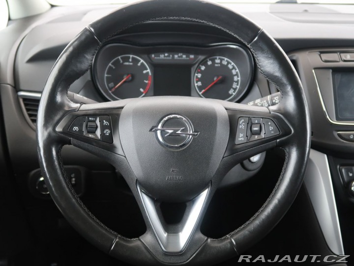 Opel Zafira 1.6Turbo,AT,CZ,Tourer 1800