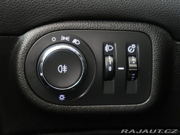 Opel Zafira 1.6Turbo,AT,CZ,Tourer 1800