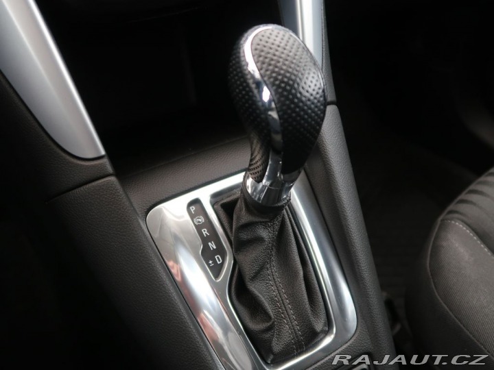 Opel Zafira 1.6Turbo,AT,CZ,Tourer 1800