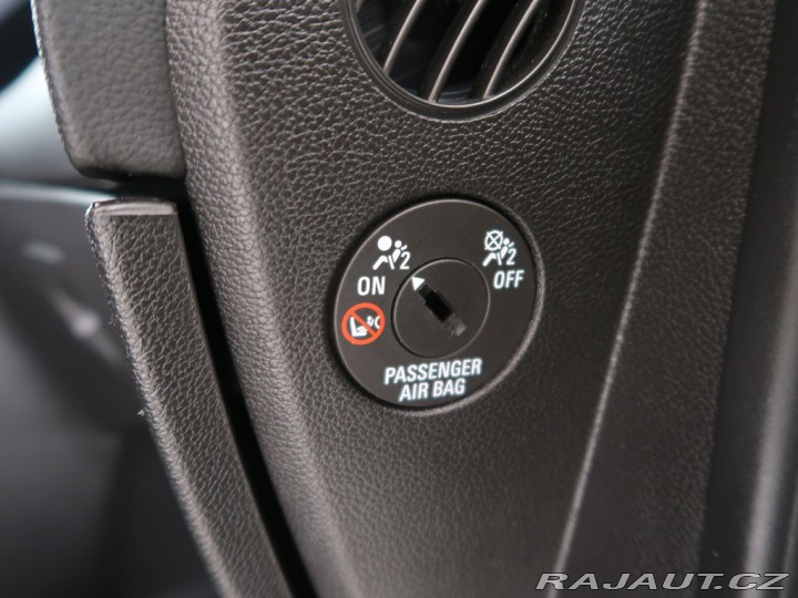 Opel Zafira 1.6Turbo,AT,CZ,Tourer 1800