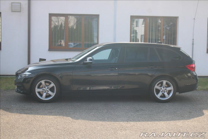 BMW 3 320d 140kW SPORTLINE+ZÁRU 2015
