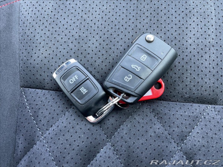 Škoda Octavia 2,0 TDi DSG 4x4 RS*Nez.To 2018