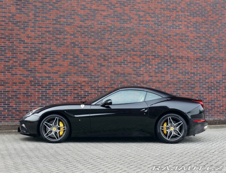 Ferrari Ostatní modely California T  3.9 V8 , Kamera, komplet 2016