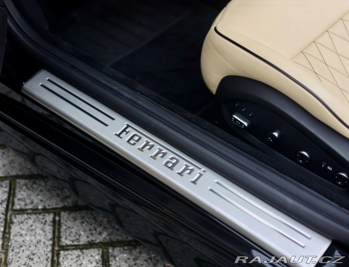 Ferrari Ostatní modely California T  3.9 V8 , Kamera, komplet 2016