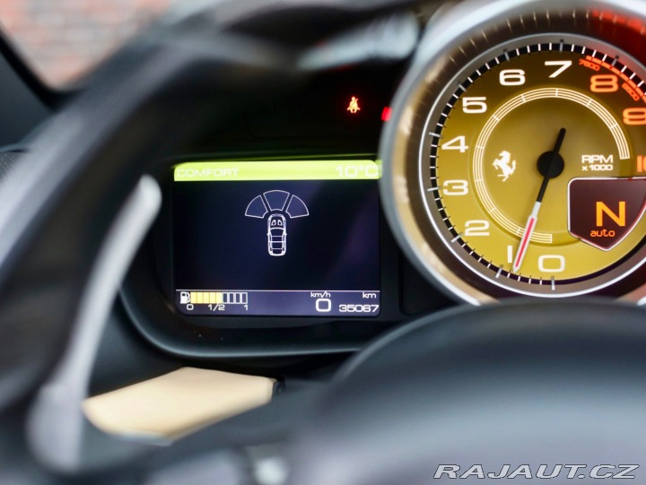 Ferrari Ostatní modely California T  3.9 V8 , Kamera, komplet 2016