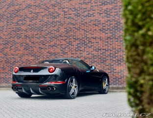 Ferrari Ostatní modely California T  3.9 V8 , Kamera, komplet 2016