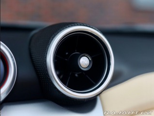 Ferrari Ostatní modely California T  3.9 V8 , Kamera, komplet 2016