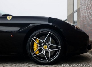 Ferrari Ostatní modely California T  3.9 V8 , Kamera, komplet 2016