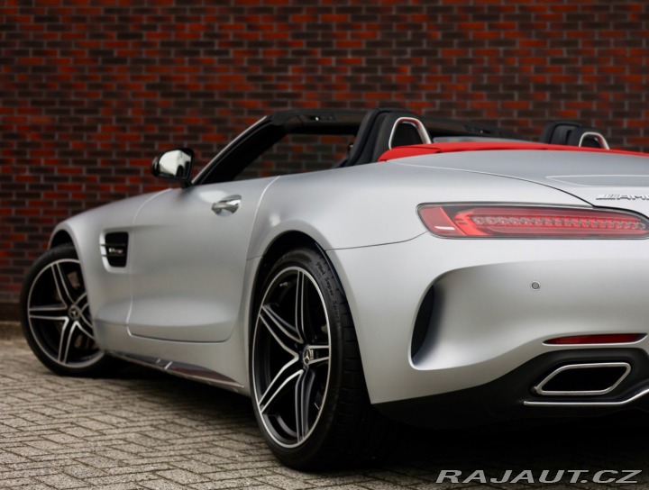 Mercedes-Benz AMG GT Mercedes- roadster C A/T 2017