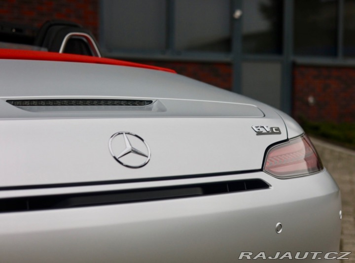 Mercedes-Benz AMG GT Mercedes- roadster C A/T 2017