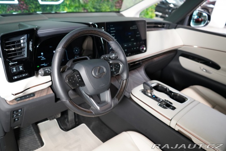 Lexus Ostatní modely LM 350h 350h*4x4*LUXURY*HUD*MASÁŽ 2024