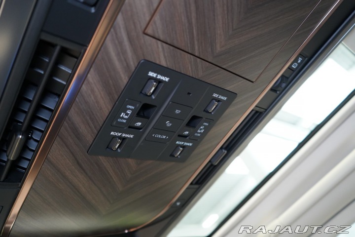 Lexus Ostatní modely LM 350h 350h*4x4*LUXURY*HUD*MASÁŽ 2024