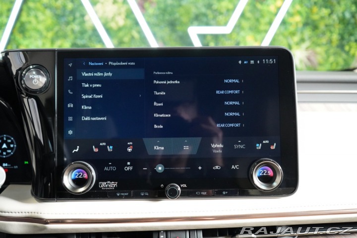 Lexus Ostatní modely LM 350h 350h*4x4*LUXURY*HUD*MASÁŽ 2024