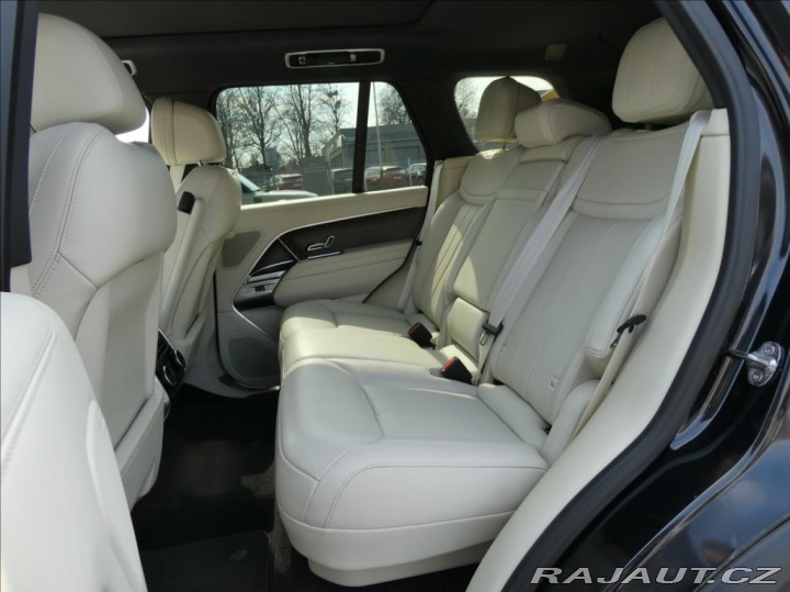 Land Rover Range Rover 3,0 D350 HSE,1.maj,ČR,DPH 2025