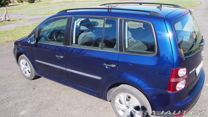 Volkswagen Touran  2010