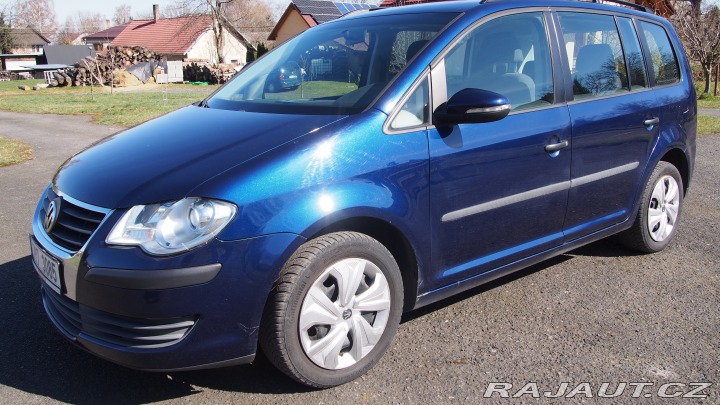 Volkswagen Touran  2010
