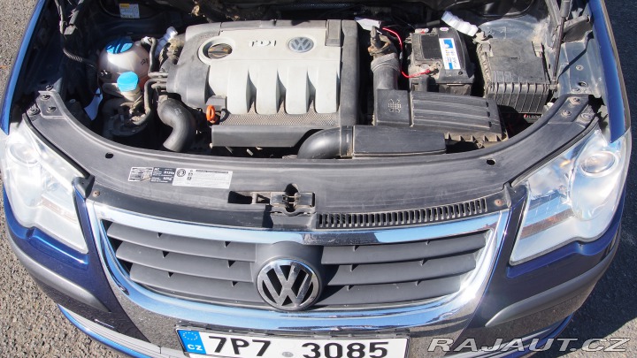 Volkswagen Touran  2010
