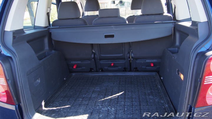 Volkswagen Touran  2010