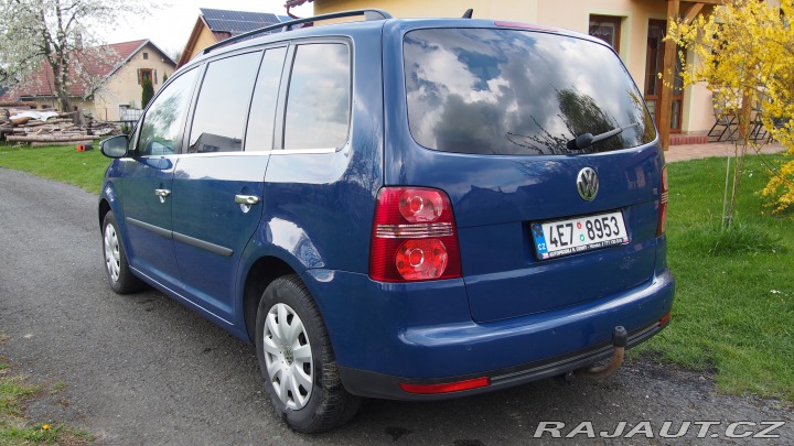 Volkswagen Touran  2010