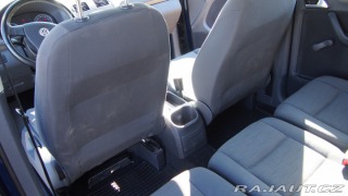 Volkswagen Touran  2010