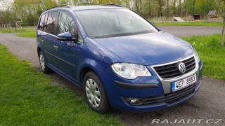 Volkswagen Touran  2010