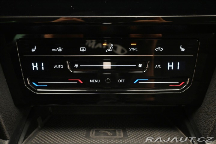 Volkswagen Passat 2,0 TDI 110 kW DSG Busine 2022