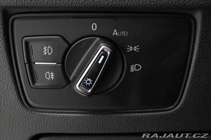 Volkswagen Passat 2,0 TDI 110 kW DSG Busine 2022