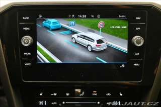 Volkswagen Passat 2,0 TDI 110 kW DSG Busine 2022