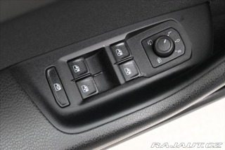 Volkswagen Passat 2,0 TDI 110 kW DSG Busine 2022