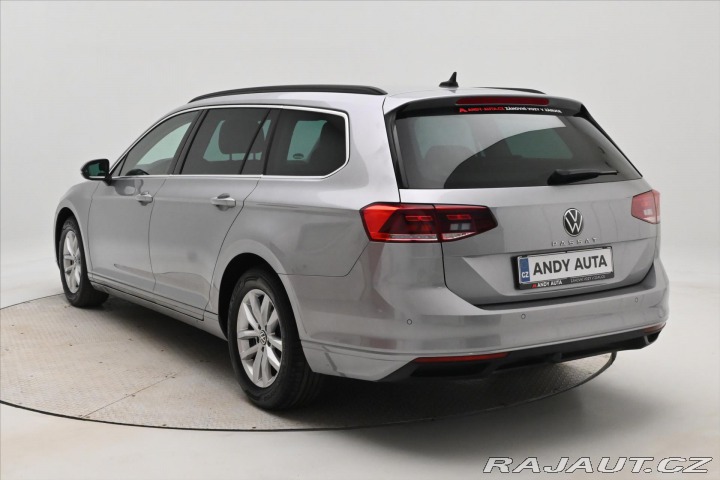 Volkswagen Passat 2,0 TDI 110 kW DSG Busine 2022