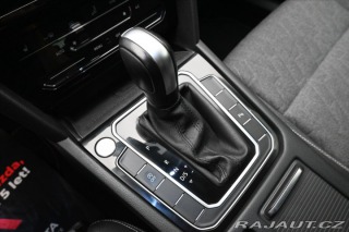 Volkswagen Passat 2,0 TDI 110 kW DSG Busine 2022