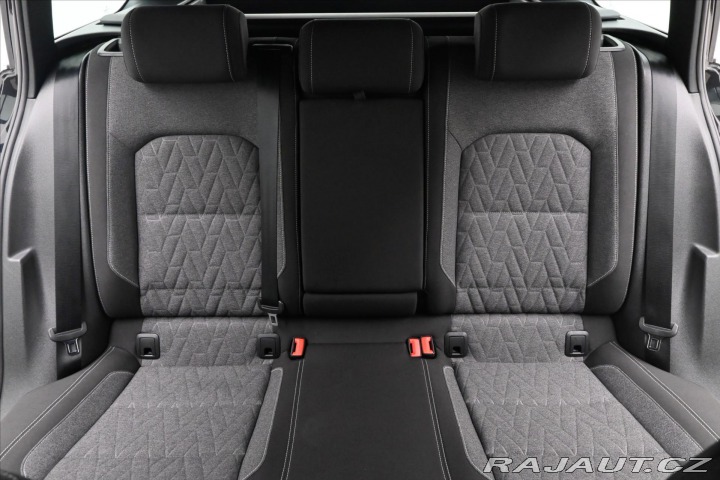 Volkswagen Passat 2,0 TDI 110kW DSG Businne 2022