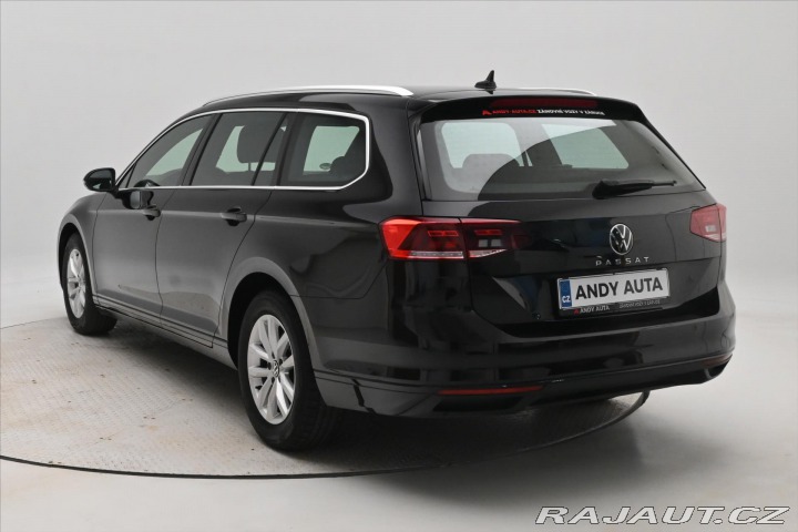 Volkswagen Passat 2,0 TDI 110kW DSG Businne 2022