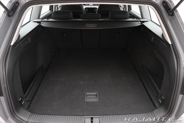 Volkswagen Passat 2,0 TDI 110kW DSG Busines 2022