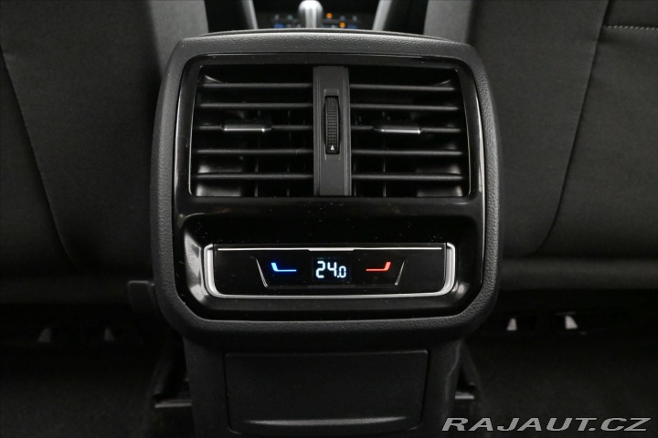 Volkswagen Passat 2,0 TDI 110kW DSG Busines 2022