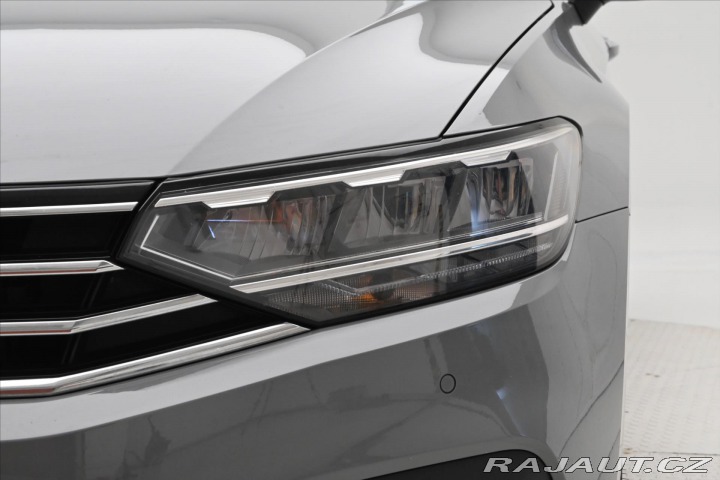 Volkswagen Passat 2,0 TDI 110kW DSG Busines 2022