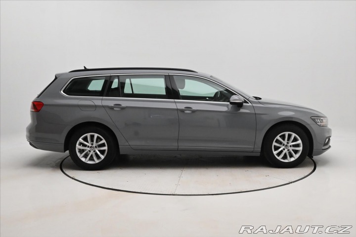 Volkswagen Passat 2,0 TDI 110kW DSG Busines 2022