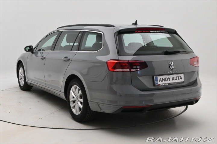 Volkswagen Passat 2,0 TDI 110kW DSG Busines 2022