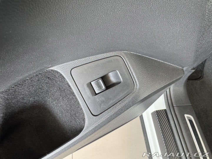 Volkswagen Tiguan Allspace 2,0TDI 4M*176kW*Webasto*H 2019