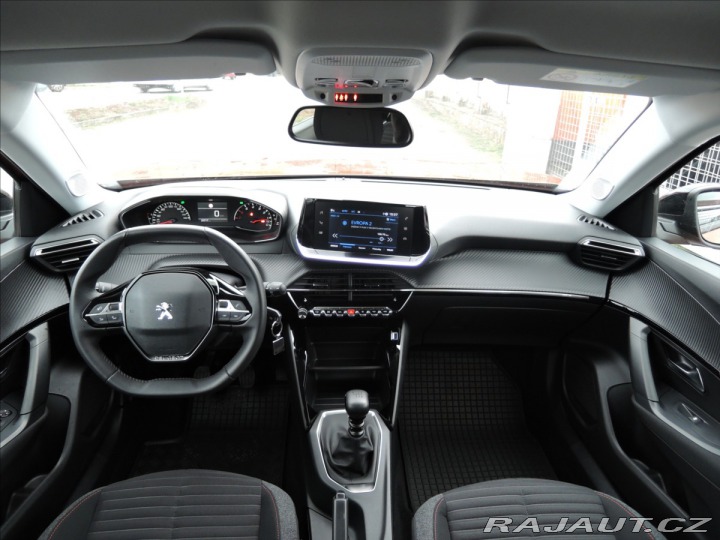 Peugeot 2008 1,2 Puretech ČR Záruka do 2022