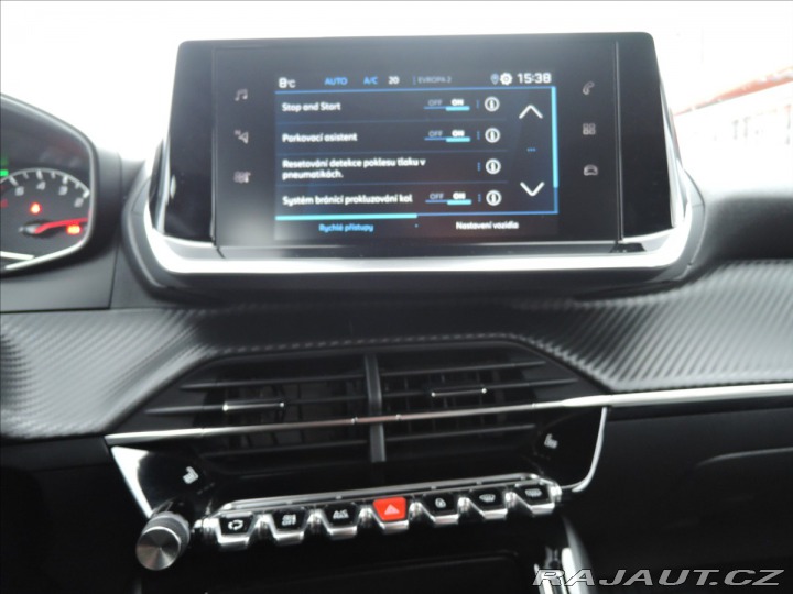 Peugeot 2008 1,2 Puretech ČR Záruka do 2022