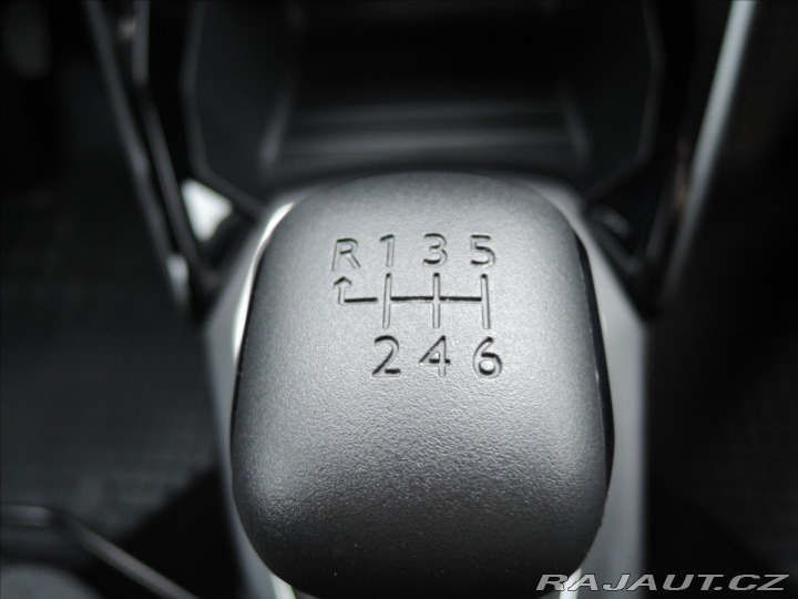 Peugeot 2008 1,2 Puretech ČR Záruka do 2022