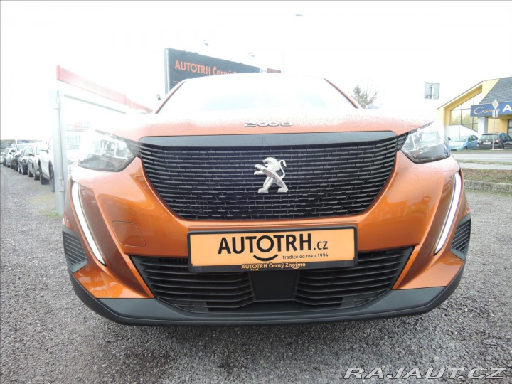 Peugeot 2008 1,2 Puretech ČR Záruka do 2022