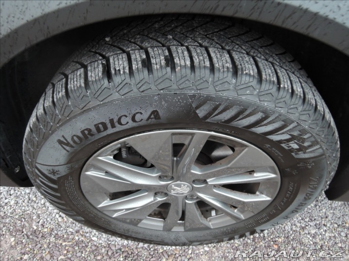 Peugeot 2008 1,2 Puretech ČR Záruka do 2022