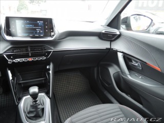 Peugeot 2008 1,2 Puretech ČR Záruka do 2022