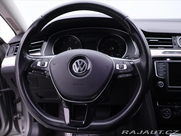 Volkswagen Passat 2,0 TDI 110kW DSG CZ High 2016